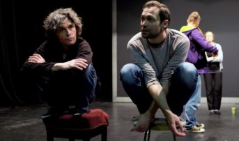 „Rosencrantz i Guildenstern nie żyją” w próbach