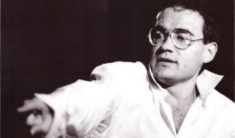 Monodram Bartosza Zaczykiewicza „…podszyty” na 28. Toruńskich Spotkaniach Teatrów Jednego Aktora