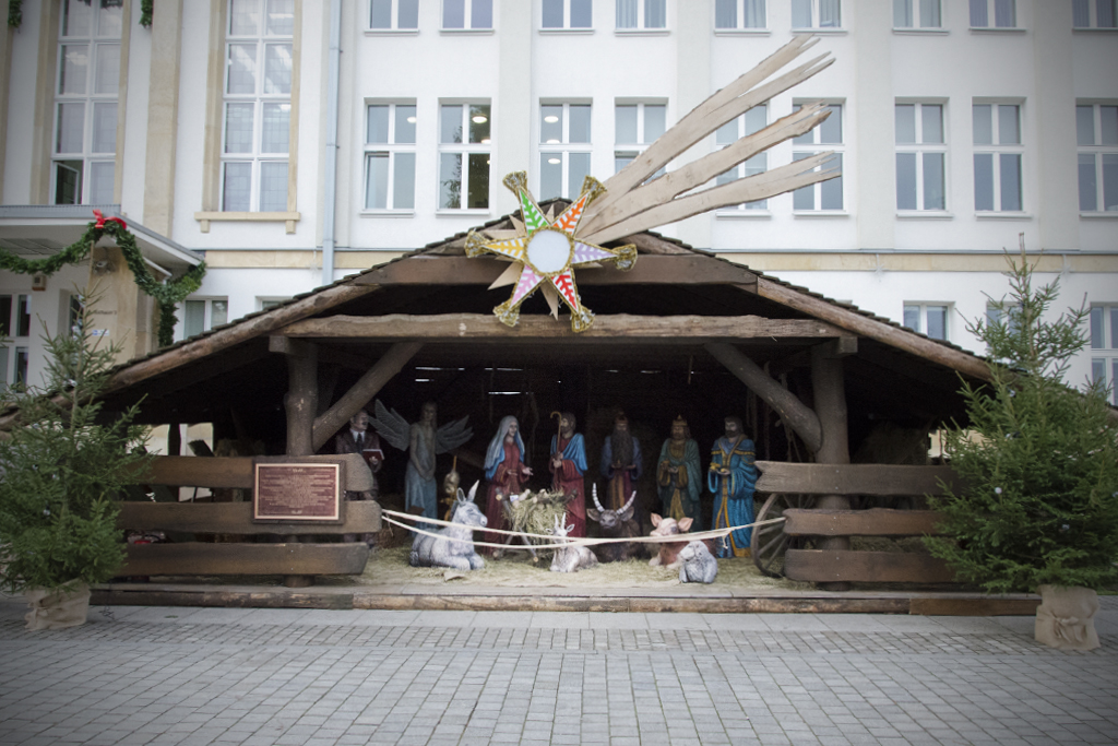 Wojewódzka szopka z teatralnym akcentem
