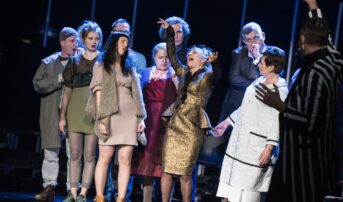 „Nieskończona historia” z tańszymi biletami!