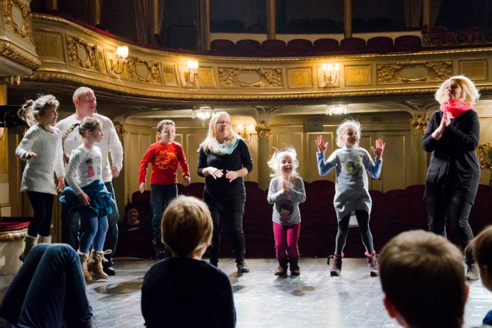 „Teatralna podróż” dla najmłodszych!