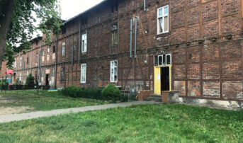 Szukamy używanych mebli/materiałów remontowych przy działaniu artystyczno-społecznym