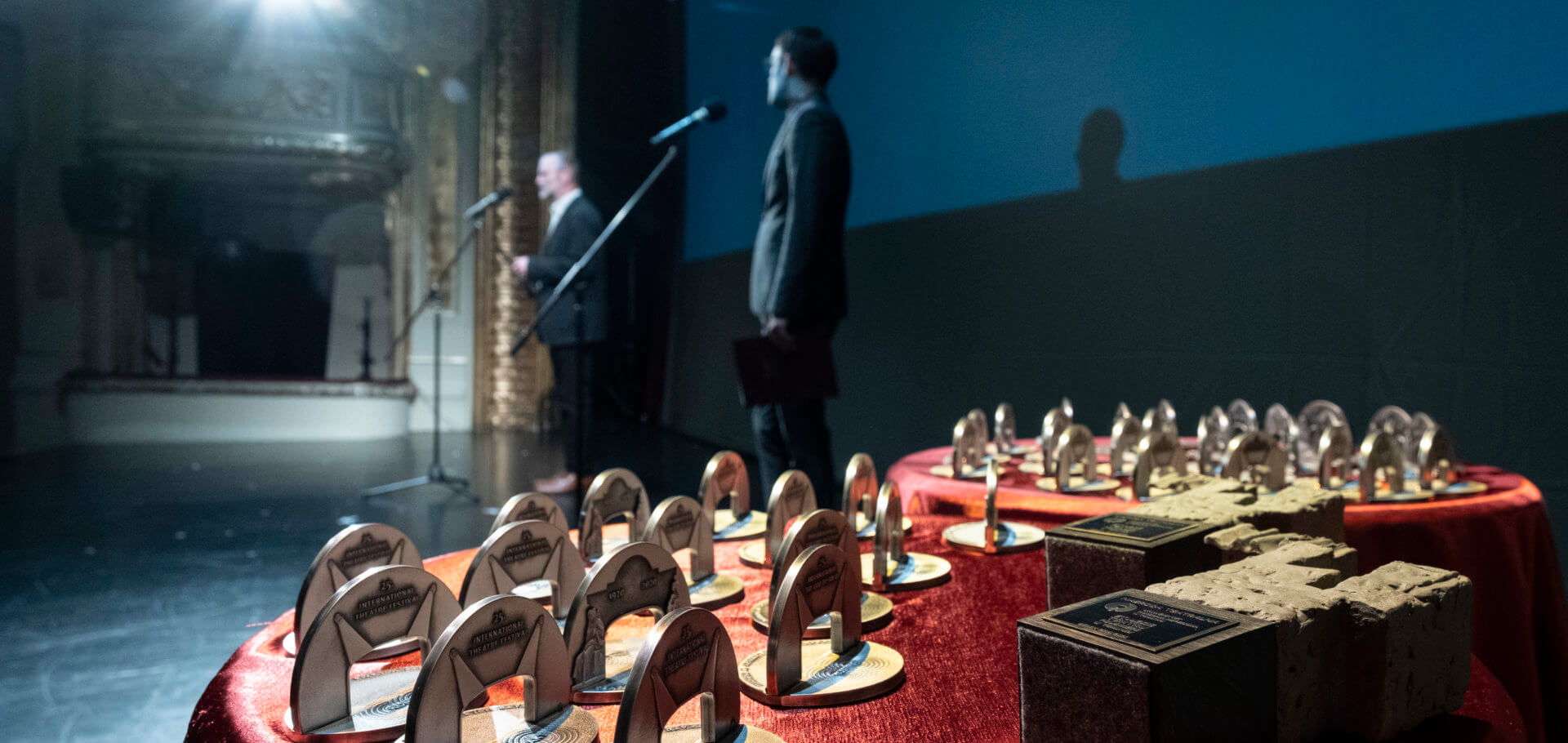 Uroczystość zamknięcia Sezonu Stulecia – Teatr otrzymał medale