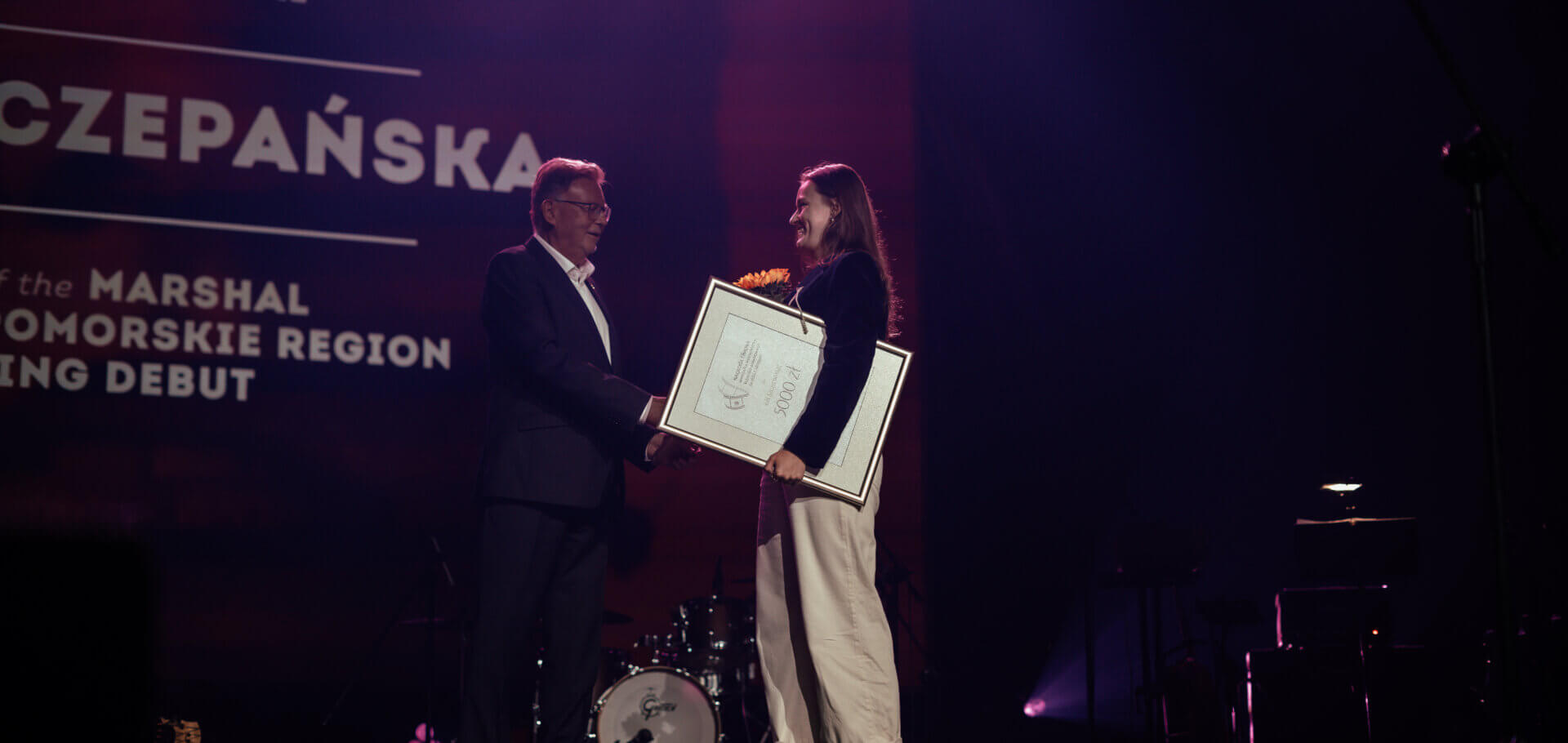 Julia Szczepańska z Nagrodą Filmową Marszałka Województwa Kujawsko-Pomorskiego za debiut na dużym ekranie