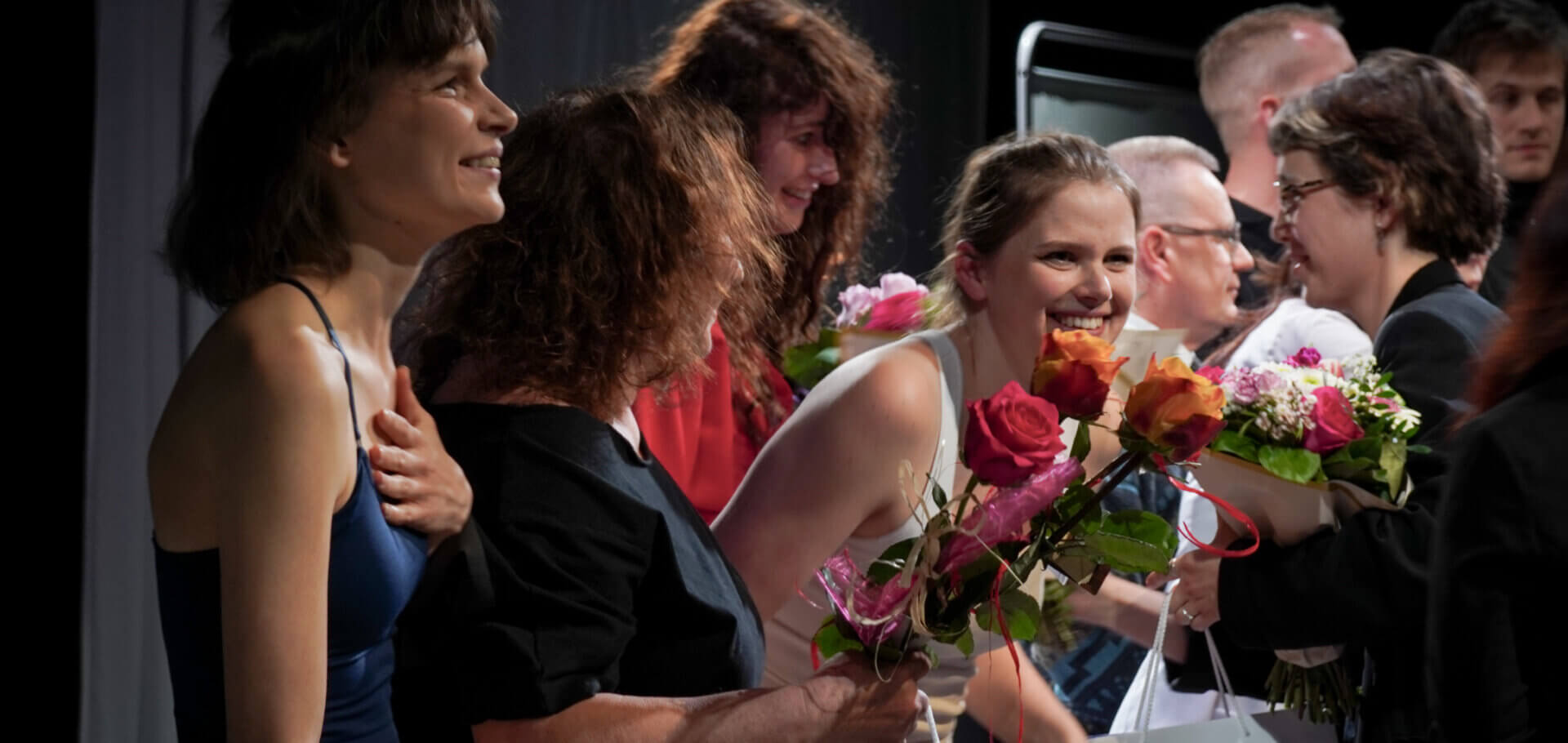 Fotorelacja z premiery spektaklu „Czarna ręka, zsiadłe mleko”